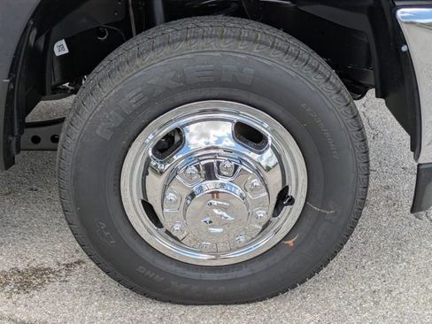 New 2026 RAM 3500 Tradesman AWD/4WD image 8
