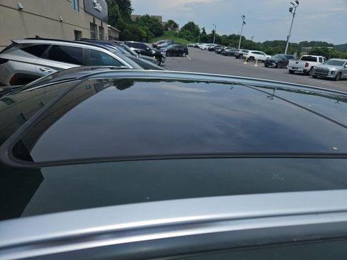 Used 2024 BMW X1 xDrive28i w/ Convenience Package AWD/4WD image 6