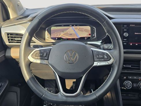Certified 2023 Volkswagen Taos SEL AWD/4WD image 11