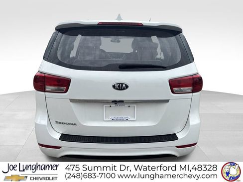 Used 2018 Kia Sedona L FWD image 4