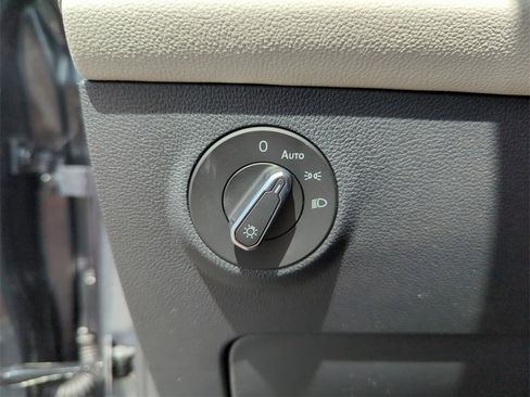 New 2025 Volkswagen Taos S image 34