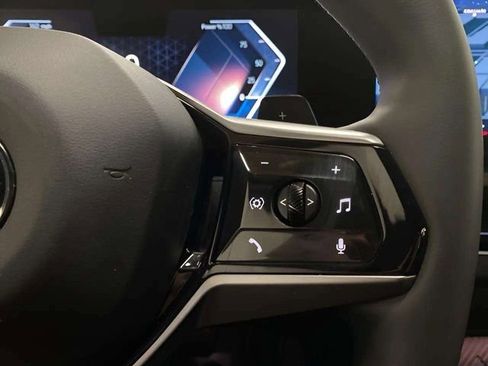 Used 2025 BMW 530i image 41