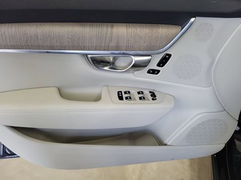 Certified 2023 Volvo S90 B6 Plus AWD/4WD image 22