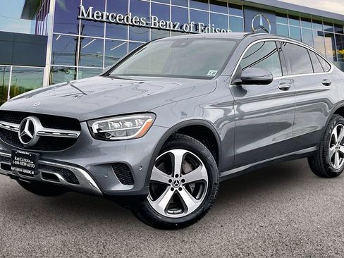 Certified 2022 Mercedes-Benz GLC 300 4MATIC Coupe image 9