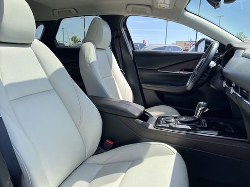 Used 2023 MAZDA CX-30 AWD 2.5 S w/ Premium Package image 34