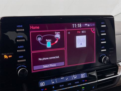 Certified 2024 Toyota Sienna XLE image 14