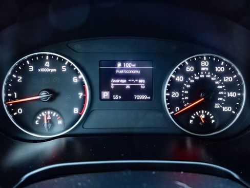 Used 2022 Kia Seltos LX image 28