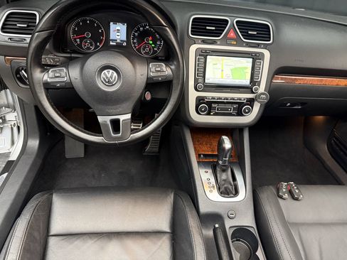 Used 2012 Volkswagen Eos Lux FWD image 30