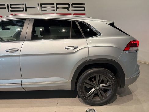 Used 2022 Volkswagen Atlas Cross Sport SEL R-Line AWD/4WD image 6