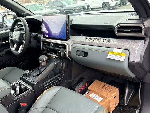 New 2026 Toyota Tacoma 4x4 Double Cab Hybrid w/ Tow Tech Package image 17