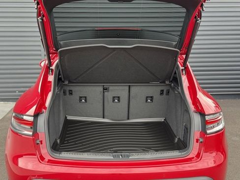 New 2026 Porsche Macan image 27