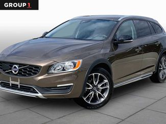 Used 2017 Volvo V60 T5 Cross Country AWD/4WD video 1