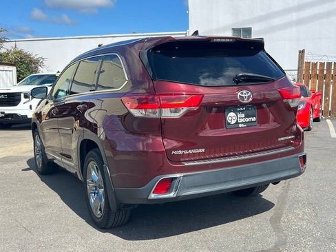 Used 2017 Toyota Highlander Limited Platinum AWD/4WD image 7