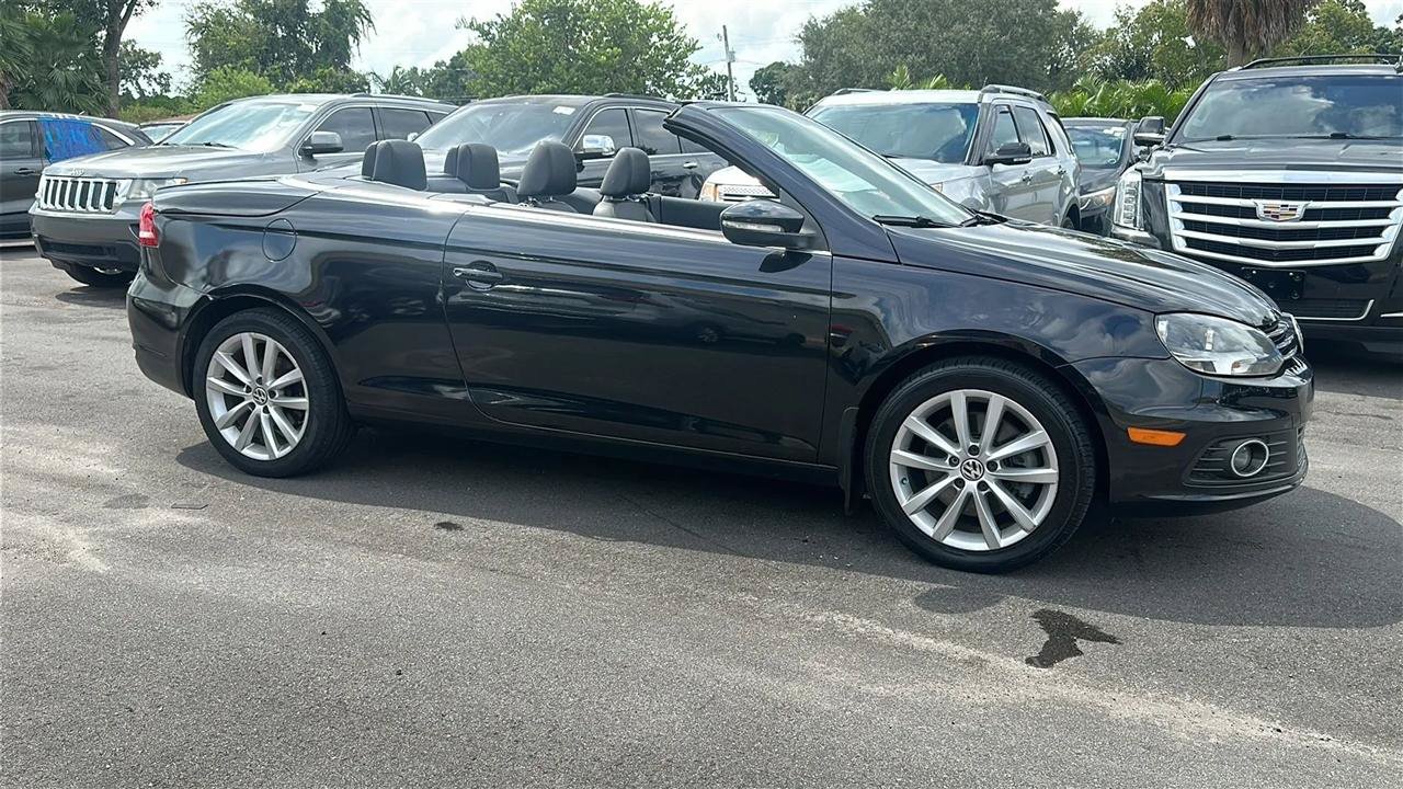 Used 2015 Volkswagen Eos Komfort FWD image 6