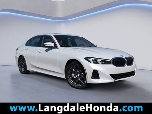 Used 2025 BMW 330i Sedan image 1