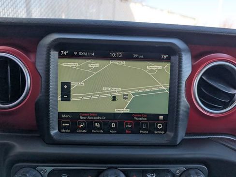 Used 2022 Jeep Wrangler Unlimited Rubicon AWD/4WD image 4