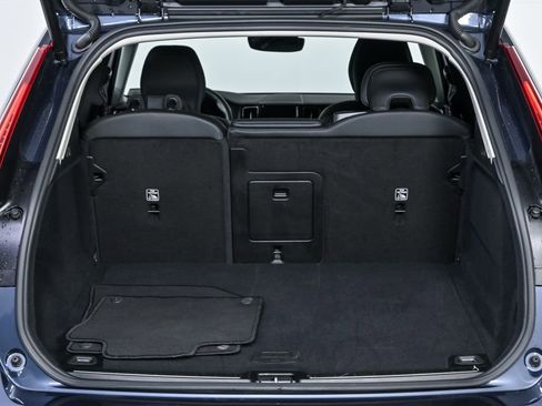 Certified 2025 Volvo XC60 B5 Plus image 31