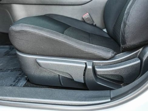 Used 2020 Nissan Sentra S image 24