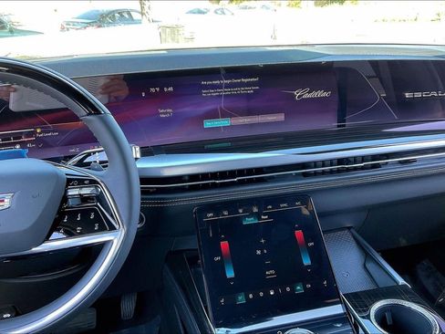 New 2026 Cadillac Escalade ESV Luxury image 8