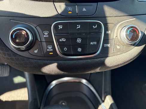 Certified 2024 Chevrolet Malibu LT image 12