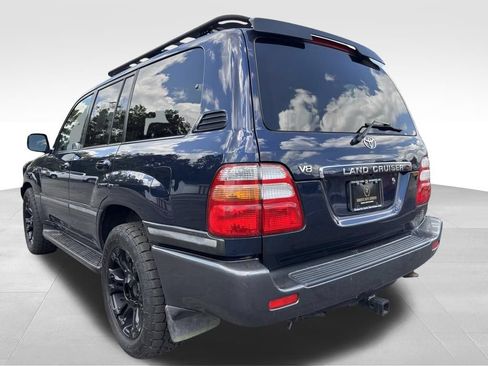 Used 2004 Toyota Land Cruiser w/ Convenience Pkg AWD/4WD image 3
