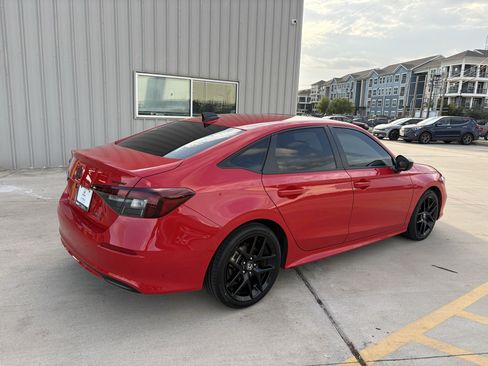 Certified 2025 Honda Civic Sport image 8