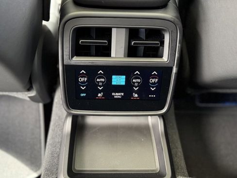 New 2024 Porsche Taycan GTS image 38