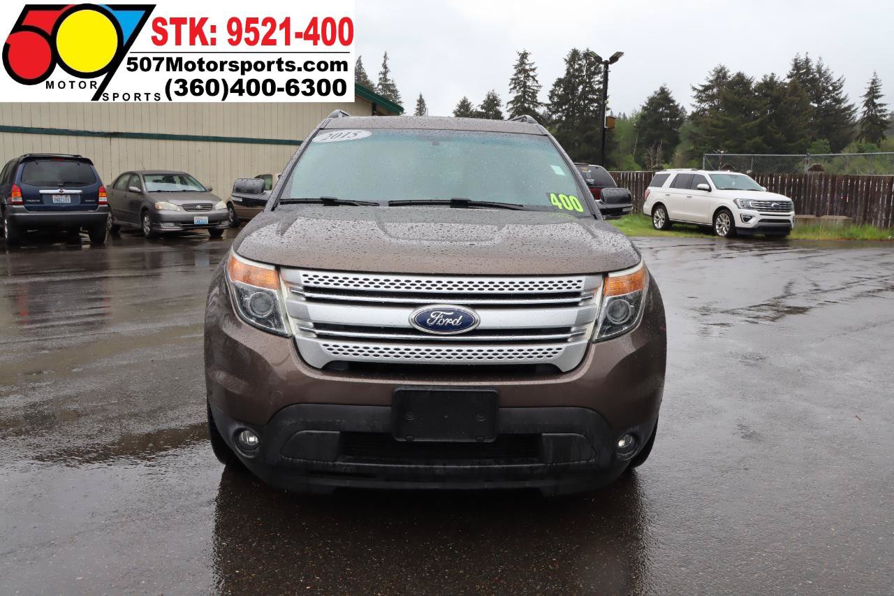 Used 2015 Ford Explorer XLT w/ Equipment Group 202A AWD/4WD image 11
