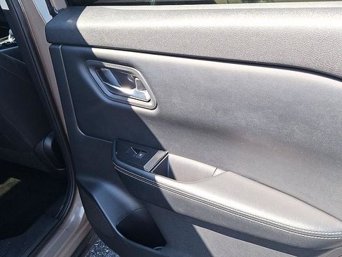 Certified 2025 Nissan Rogue SV AWD/4WD image 25