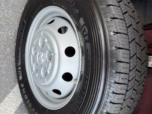 Used 2018 RAM ProMaster 1500 image 9