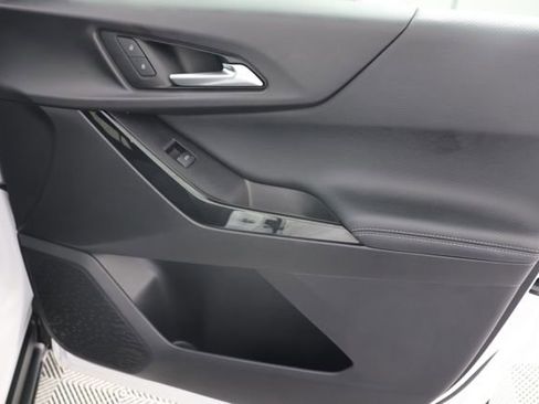 Used 2025 Chevrolet Equinox LT image 27