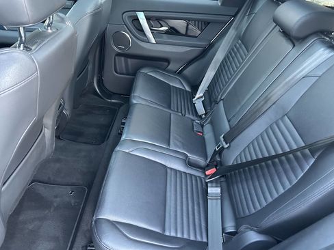 Used 2022 Land Rover Discovery Sport S image 19