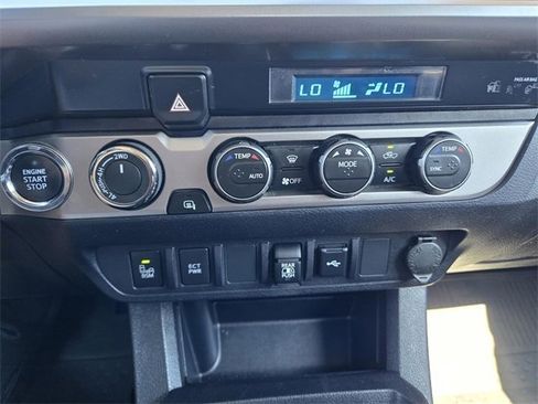 Used 2023 Toyota Tacoma 4x4 Double Cab image 18
