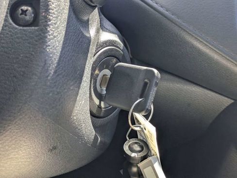 Used 2025 Nissan Versa S image 29