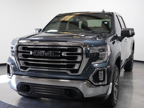 Used 2021 GMC Sierra 1500 SLT image 3