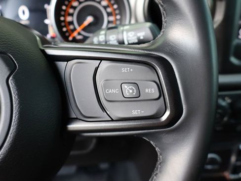 Used 2018 Jeep Wrangler Unlimited Sport S AWD/4WD image 18