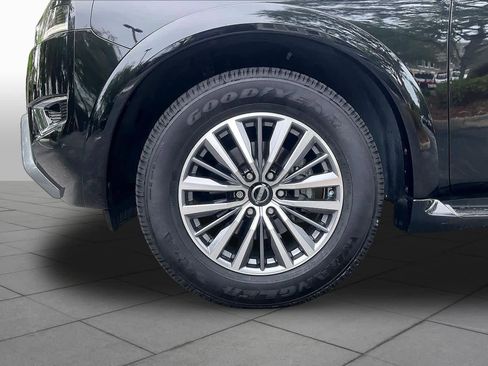 Used 2023 Nissan Armada SL w/ Captain's Chairs Package RWD image 10