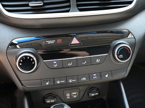 Used 2021 Hyundai Tucson AWD image 23