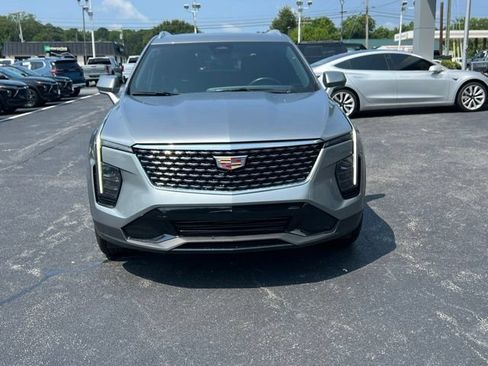 Used 2025 Cadillac XT4 Premium Luxury FWD image 18