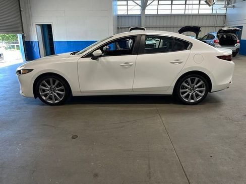Used 2021 MAZDA MAZDA3 s FWD image 6