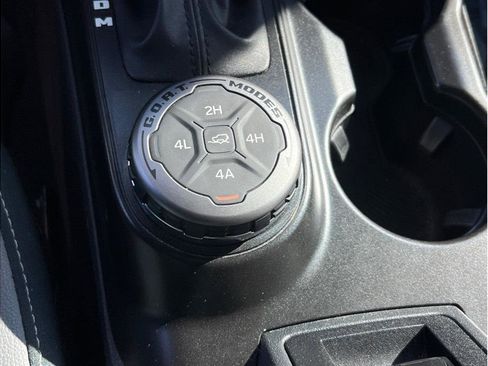 Used 2022 Ford Bronco Outer Banks image 18