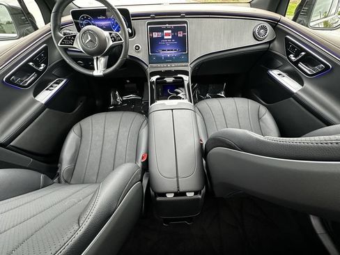 Certified 2026 Mercedes-Benz EQE 320+ SUV image 27
