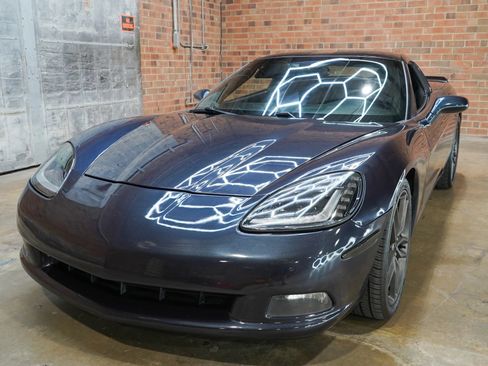 Used 2013 Chevrolet Corvette Coupe w/ Battery Protection Package RWD image 5