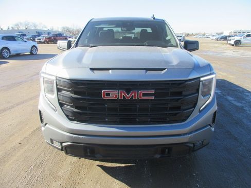 New 2026 GMC Sierra 1500 Elevation image 11