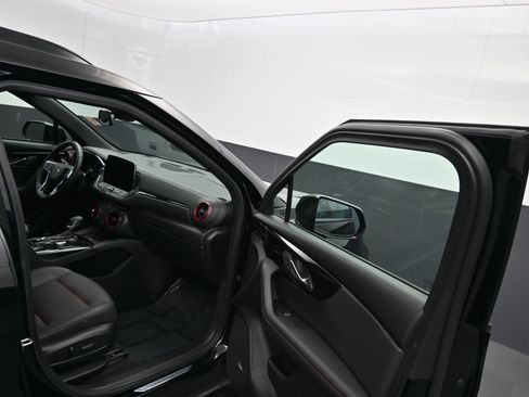 Used 2025 Chevrolet Blazer RS FWD image 13