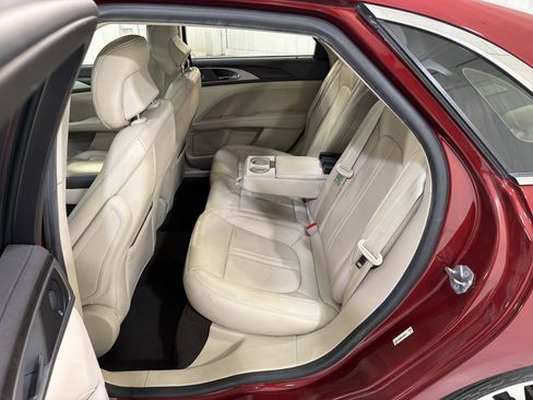 Used 2019 Lincoln MKZ Reserve image 12