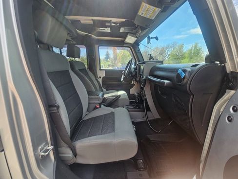 Used 2008 Jeep Wrangler Unlimited X AWD/4WD image 29