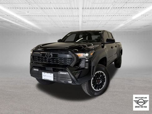 Used 2024 Toyota Tacoma TRD Off-Road AWD/4WD image 1