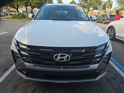 Used 2025 Hyundai Tucson SEL image 2