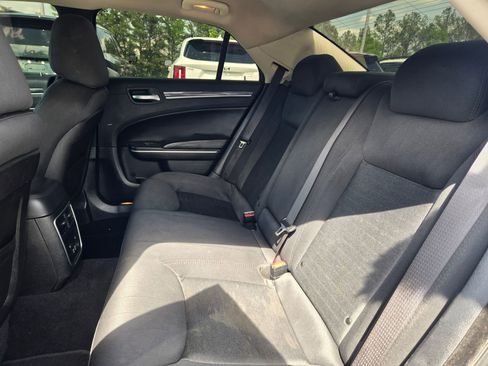 Used 2019 Chrysler 300 Touring w/ Sport Appearance Package RWD image 31